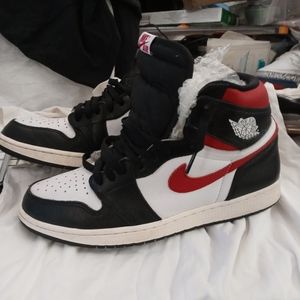 NIKE air Jordan.   Red black